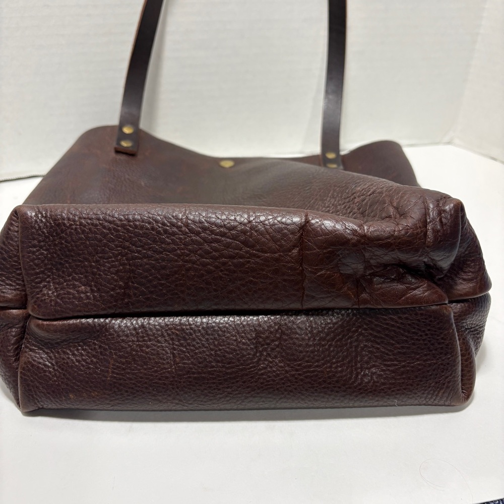 Portland Leather small classic tote - Picture 4 of 11